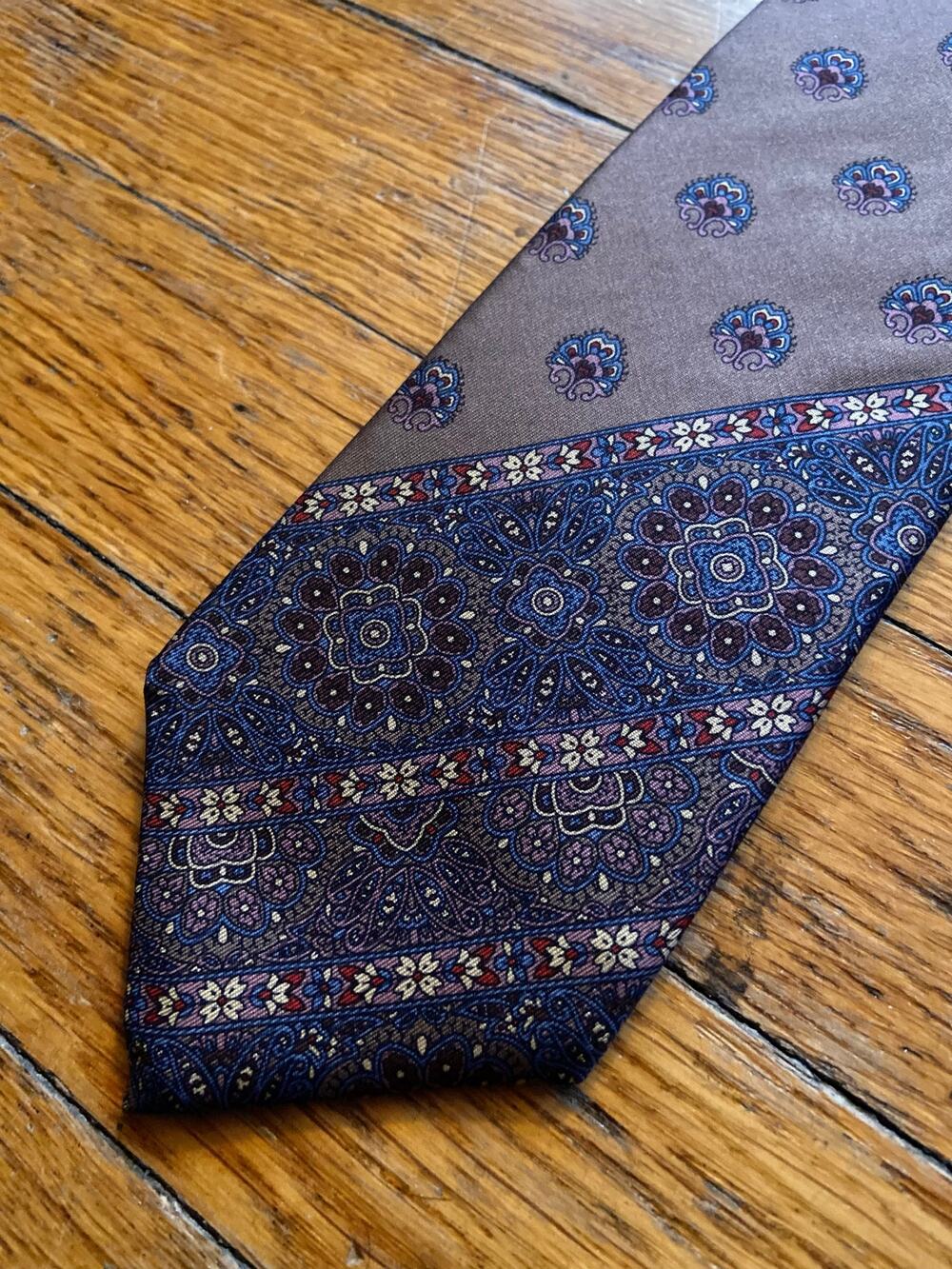 GIVENCHY Monsieur Brown w/Blue Floral Italian Silk Tie